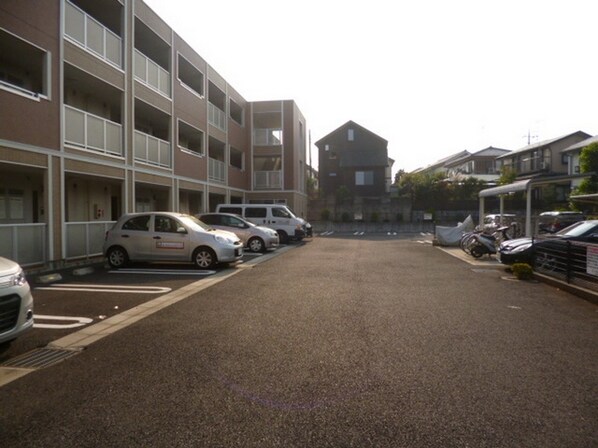 グリーンヒルズ大澤B の物件内観写真